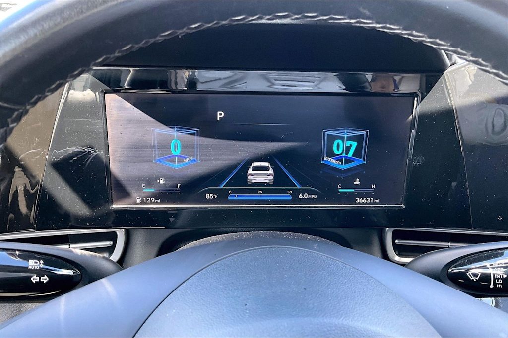 Thumbnail: 2022 Hyundai Elantra - 18