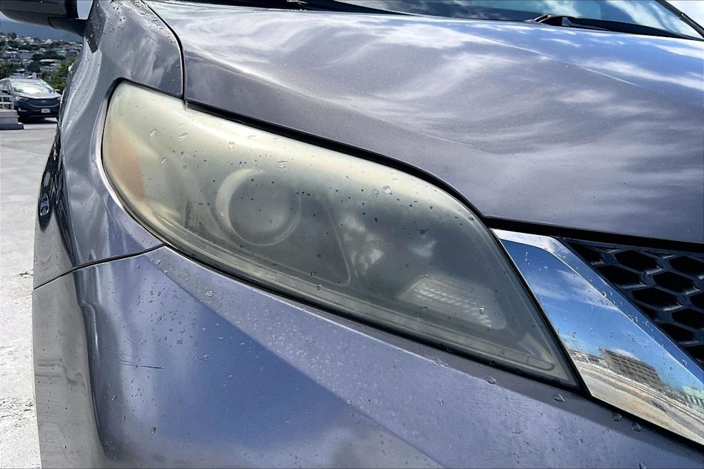 Thumbnail: 2016 Toyota Sienna - 31