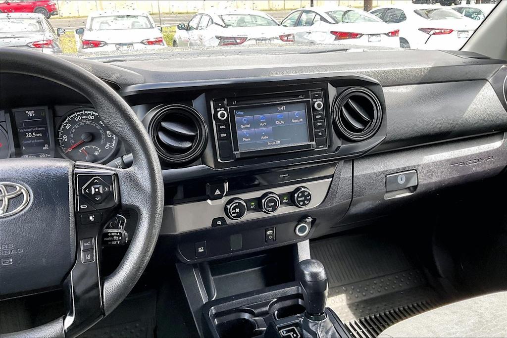 Thumbnail: 2018 Toyota Tacoma - 15