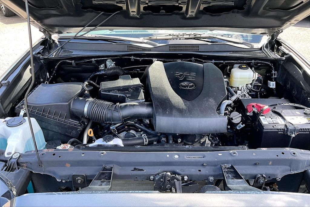 Thumbnail: 2020 Toyota Tacoma - 9