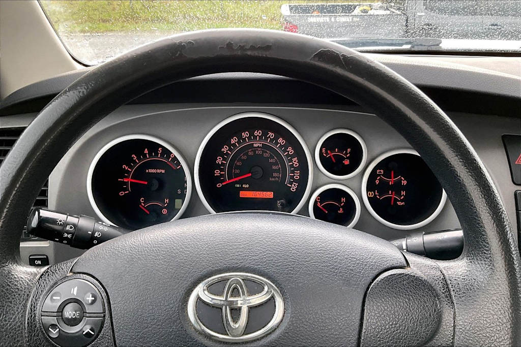Thumbnail: 2011 Toyota Tundra - 15
