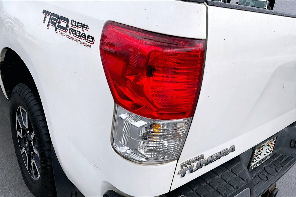 Thumbnail: 2011 Toyota Tundra - 32