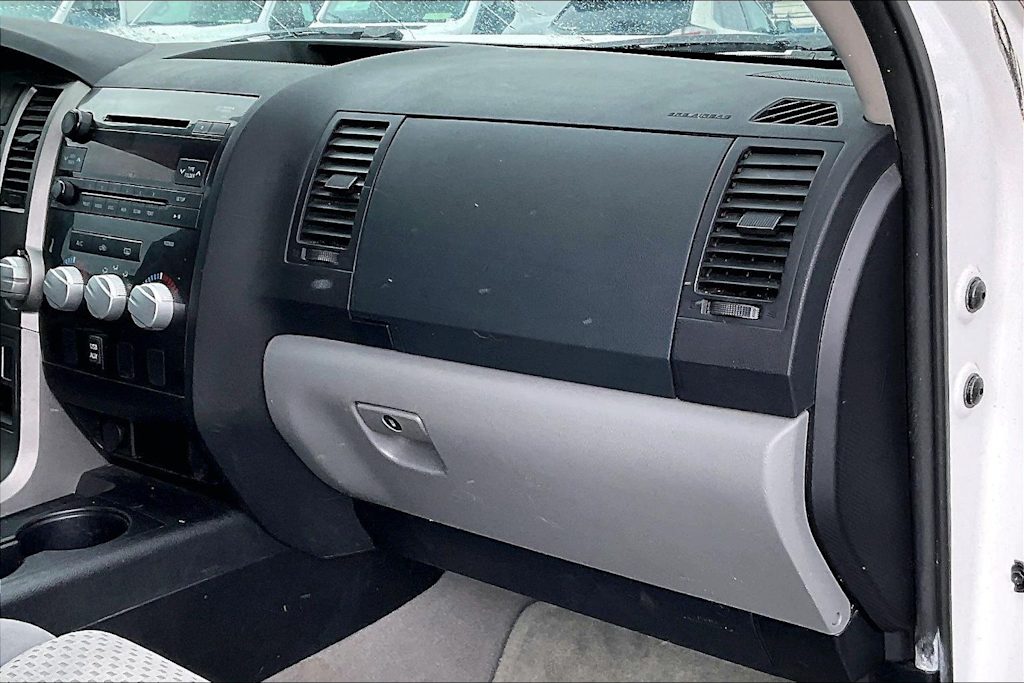 Thumbnail: 2011 Toyota Tundra - 24