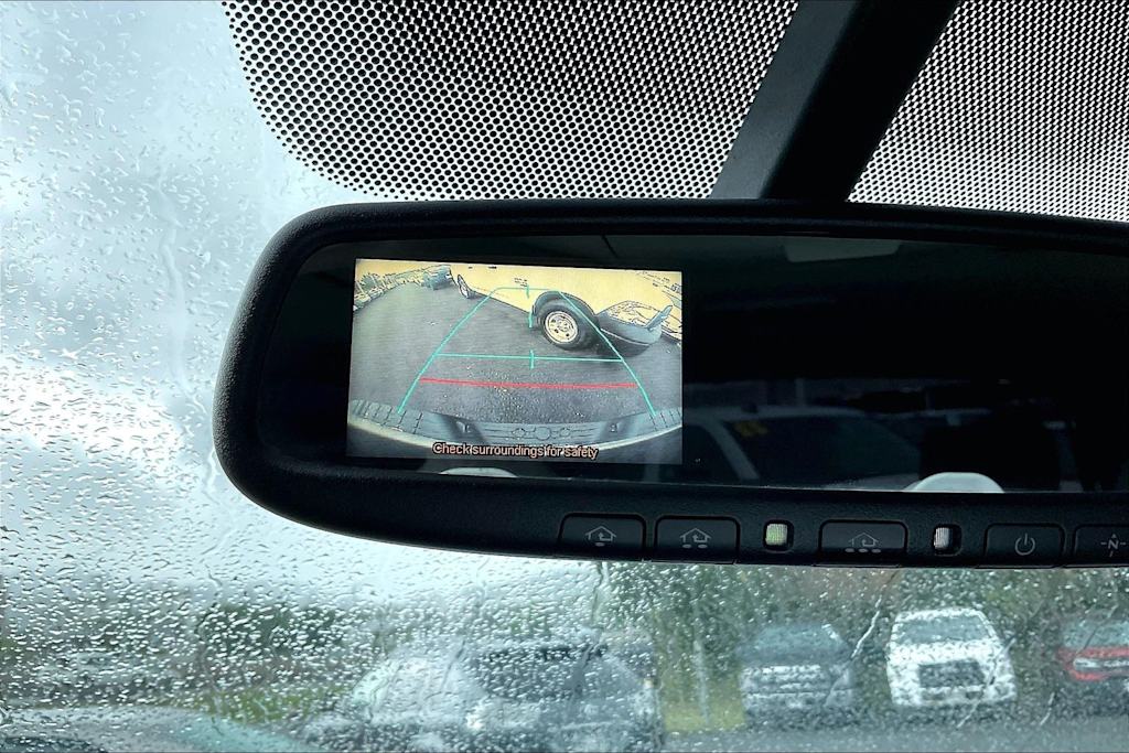 Thumbnail: 2011 Toyota Tundra - 17