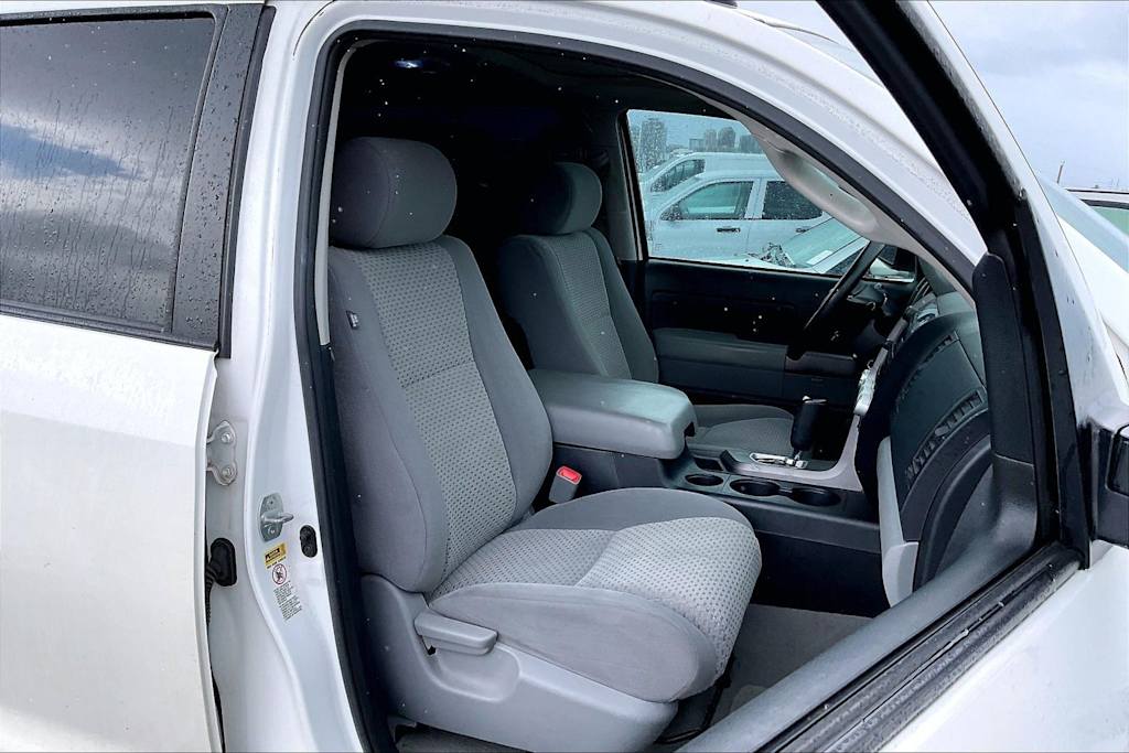 Thumbnail: 2011 Toyota Tundra - 11