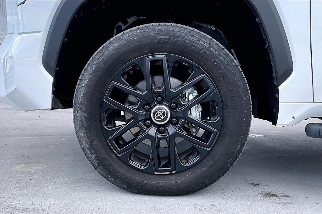 Thumbnail: 2024 Toyota Tundra - 8