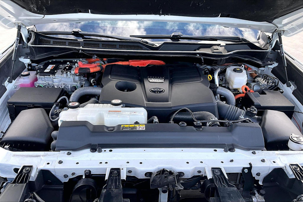 Thumbnail: 2024 Toyota Tundra - 9