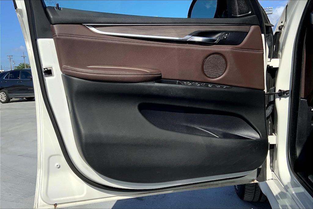 Thumbnail: 2018 BMW X5 - 27