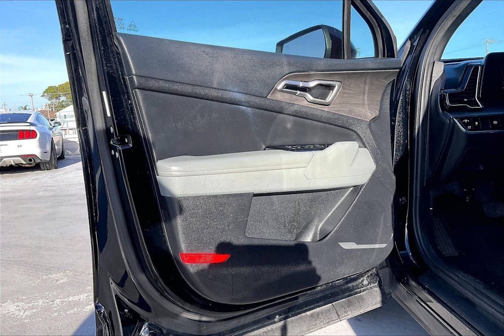 Thumbnail: 2023 Kia Sportage - 27