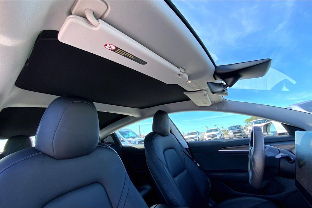 Thumbnail: 2021 Tesla Model 3 - 30