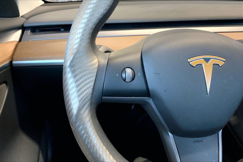 Thumbnail: 2021 Tesla Model 3 - 24