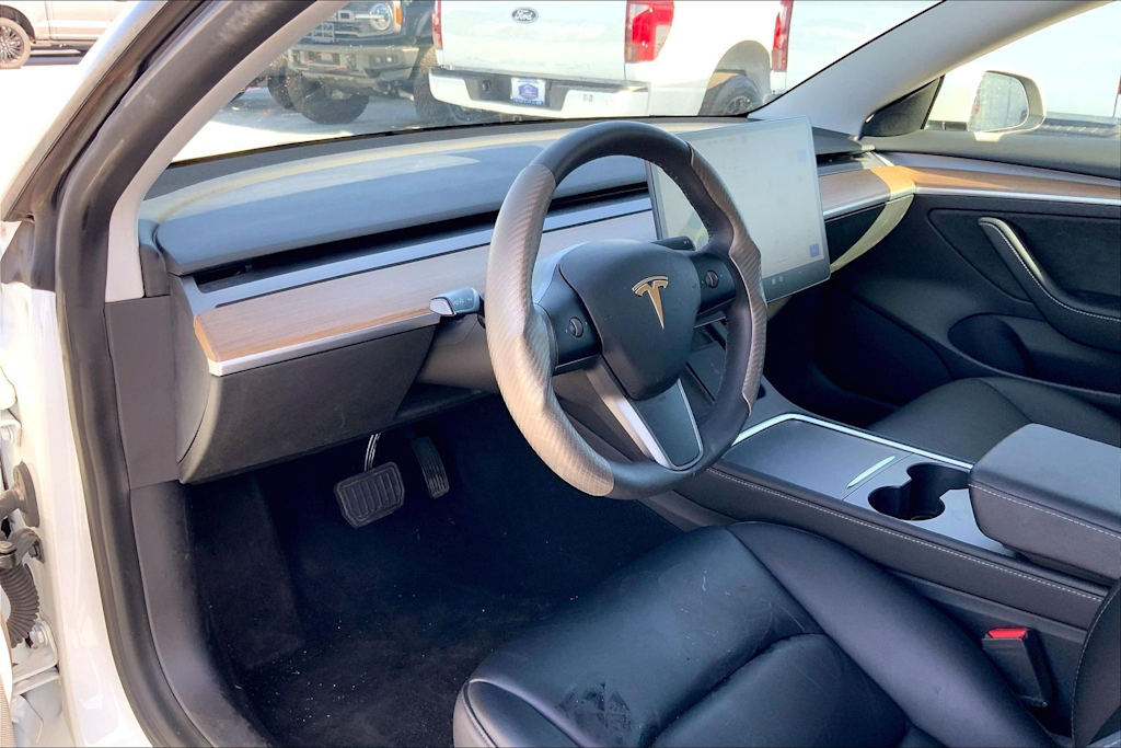 Thumbnail: 2021 Tesla Model 3 - 2