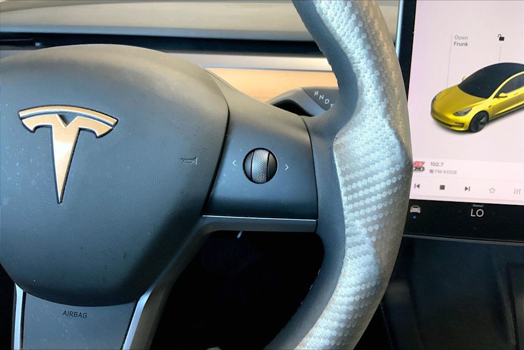 Thumbnail: 2021 Tesla Model 3 - 25