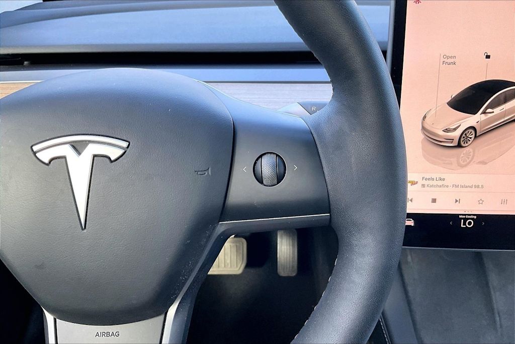 Thumbnail: 2023 Tesla Model 3 - 25