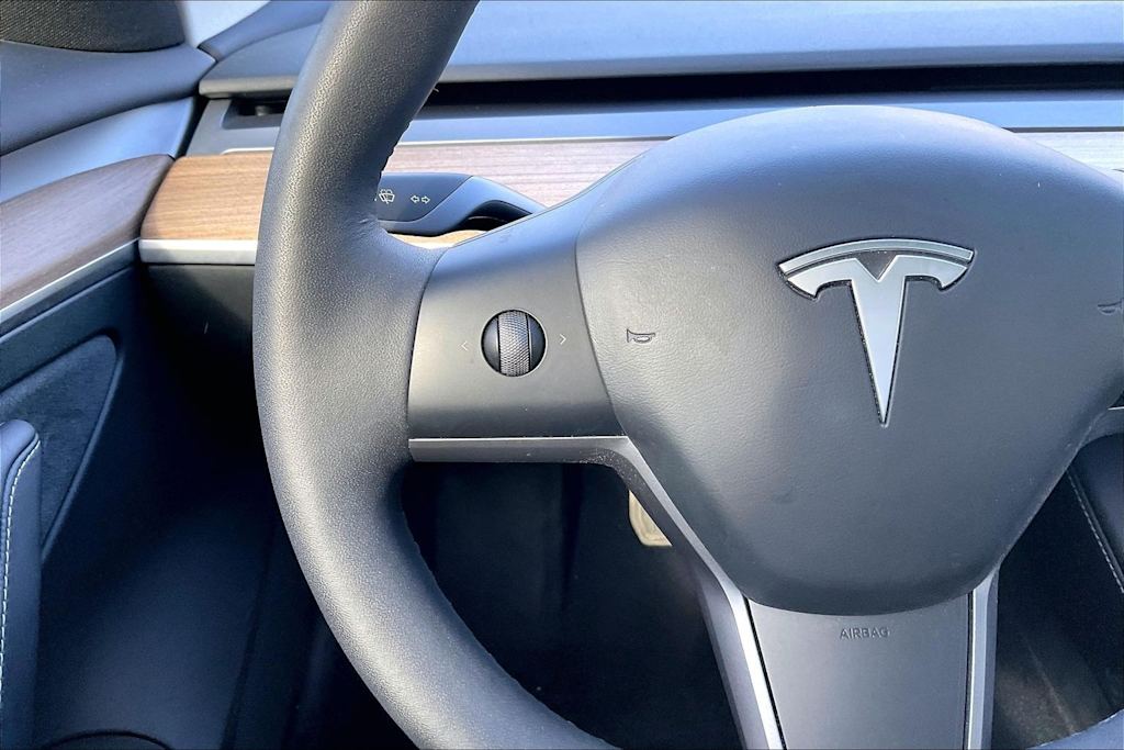 Thumbnail: 2023 Tesla Model 3 - 24