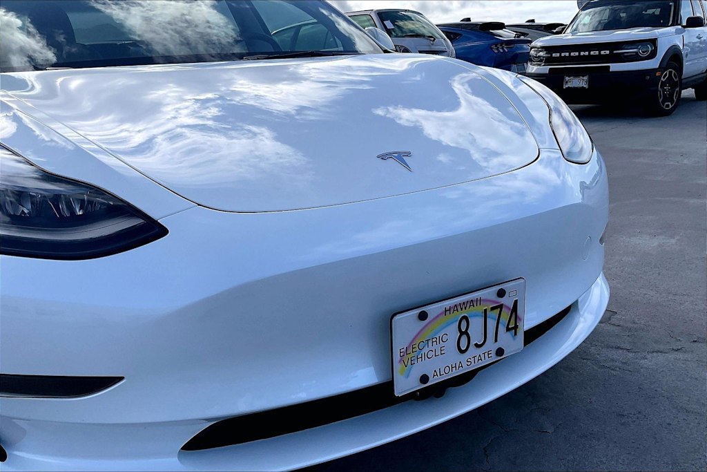 Thumbnail: 2023 Tesla Model 3 - 33