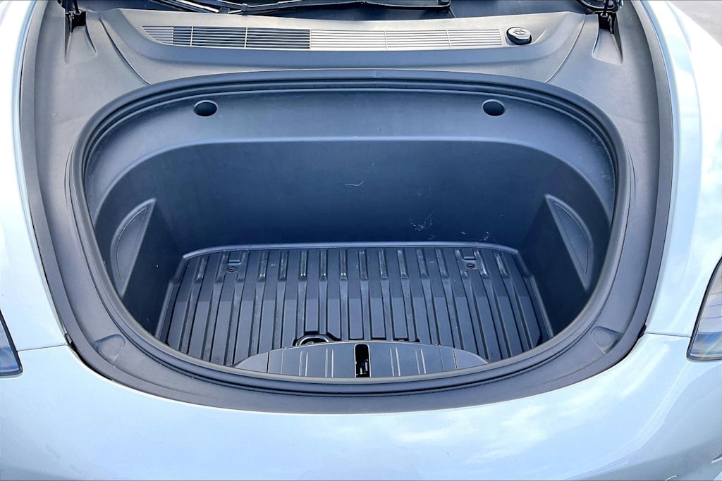 Thumbnail: 2023 Tesla Model 3 - 19