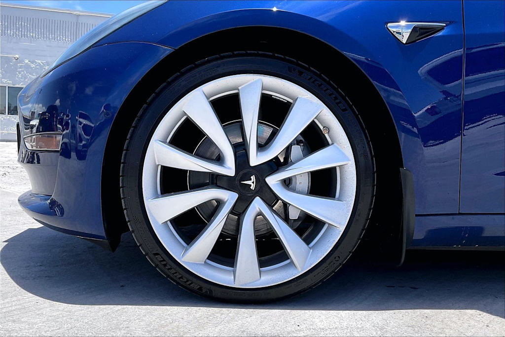 Thumbnail: 2020 Tesla Model 3 - 8