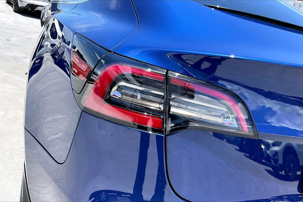 Thumbnail: 2020 Tesla Model 3 - 32