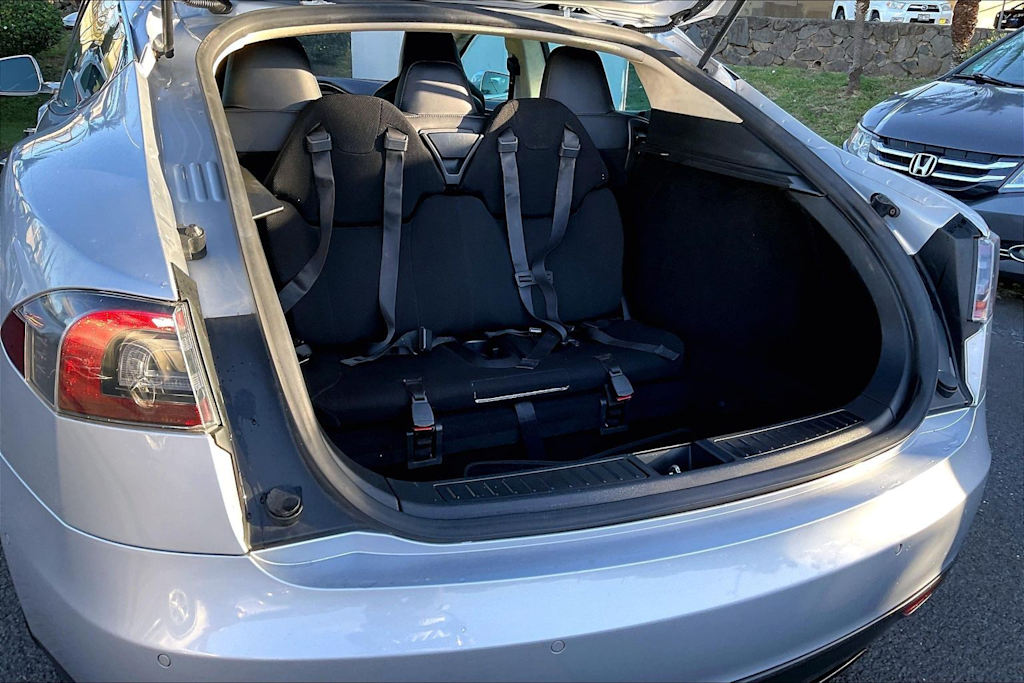 Thumbnail: 2016 Tesla Model S - 21