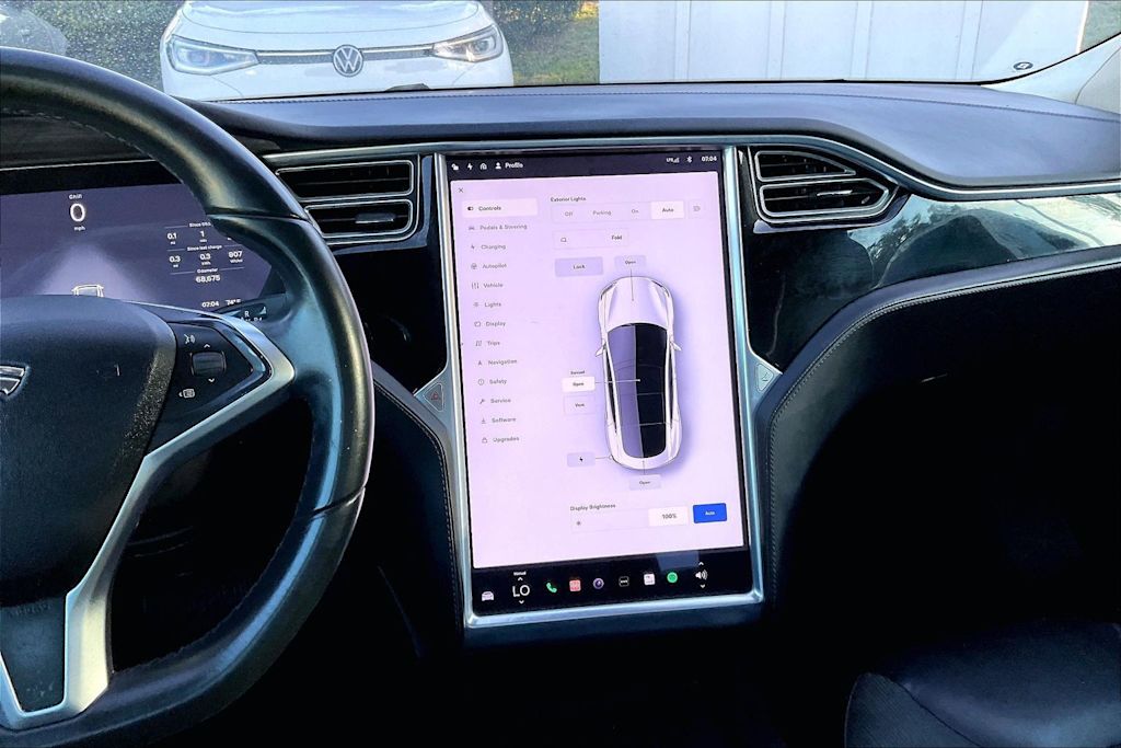 Thumbnail: 2016 Tesla Model S - 13