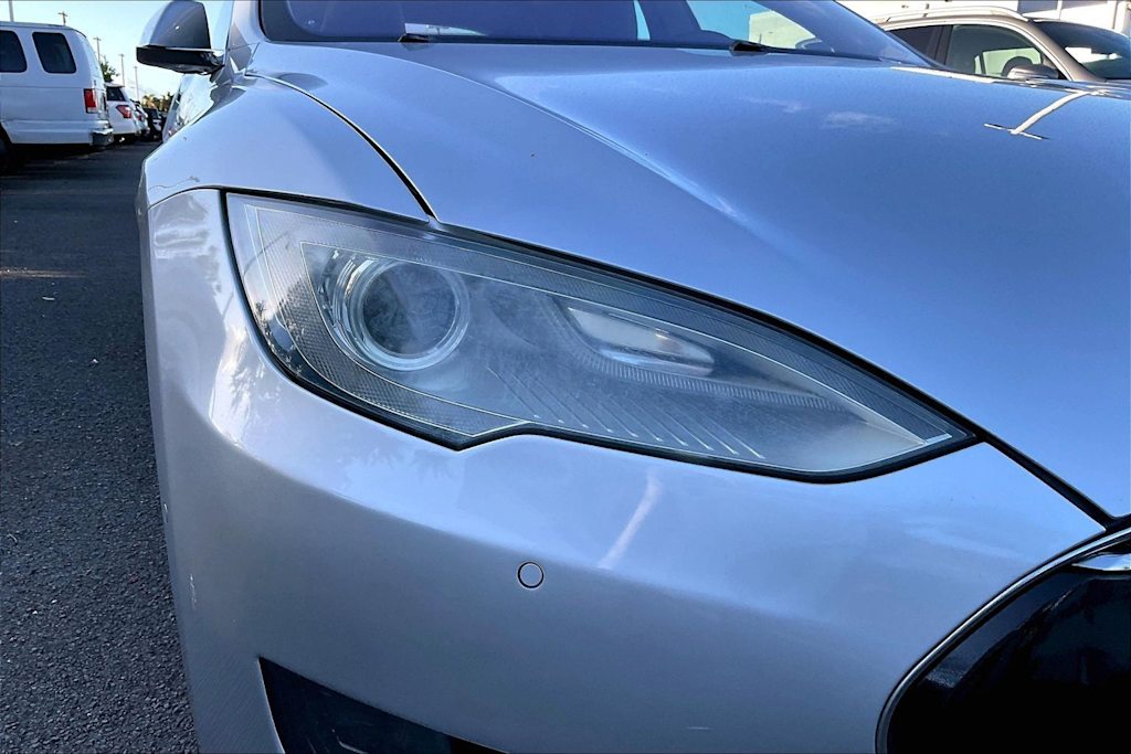 Thumbnail: 2016 Tesla Model S - 31