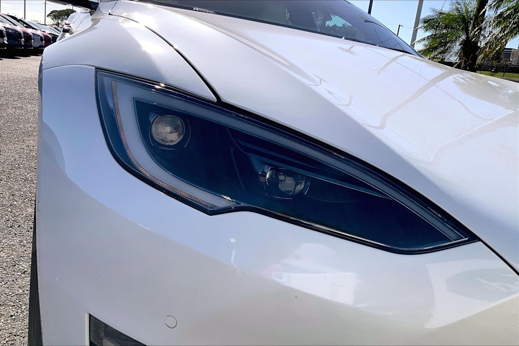 Thumbnail: 2022 Tesla Model S - 31