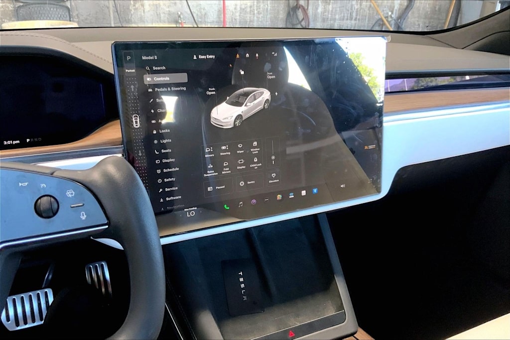 Thumbnail: 2022 Tesla Model S - 15