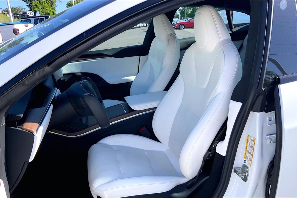 Thumbnail: 2022 Tesla Model S - 10