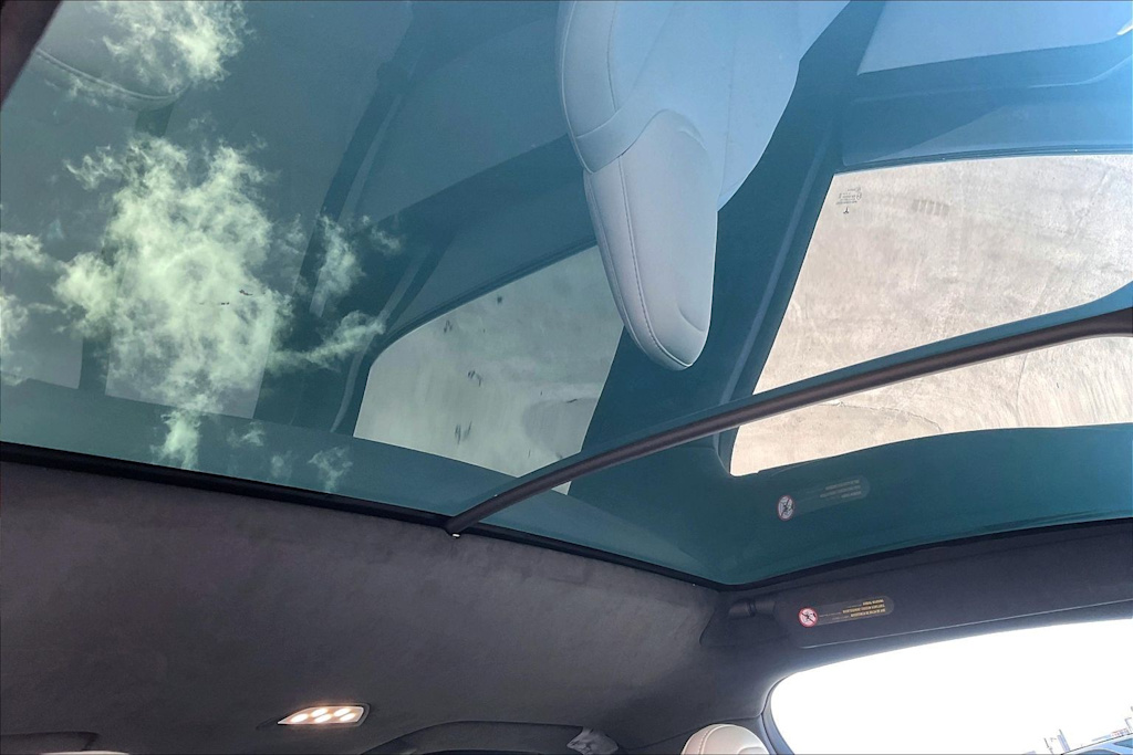 Thumbnail: 2020 Tesla Model X - 30