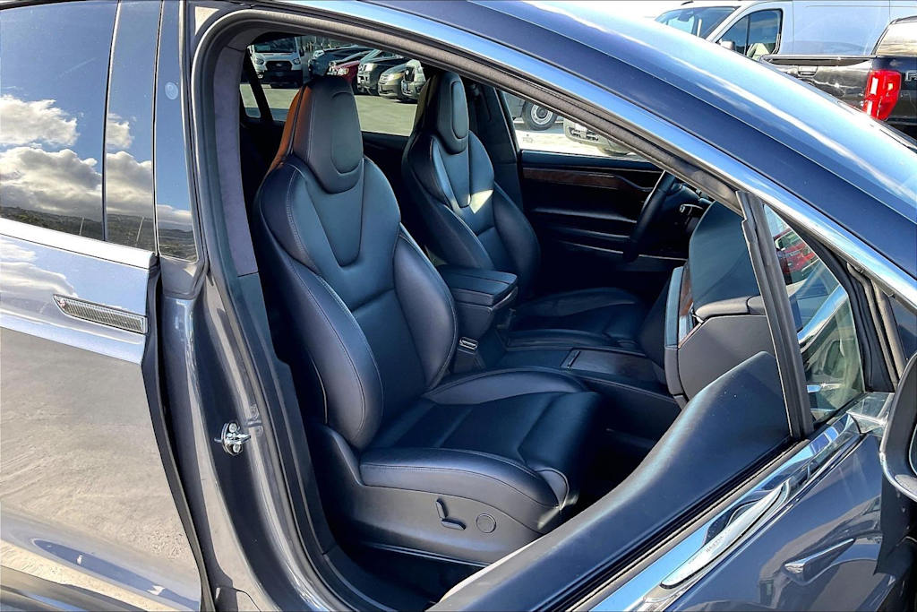 Thumbnail: 2020 Tesla Model X - 11