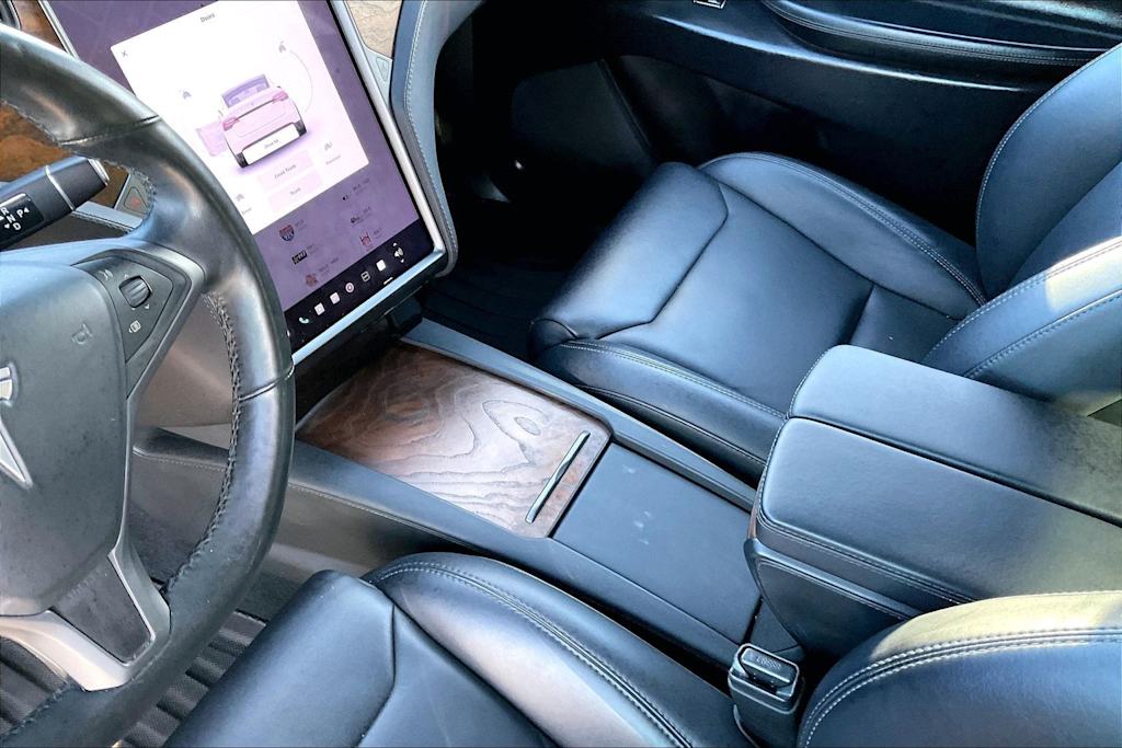 Thumbnail: 2020 Tesla Model X - 18