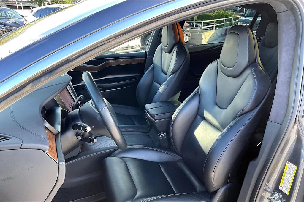 Thumbnail: 2020 Tesla Model X - 10