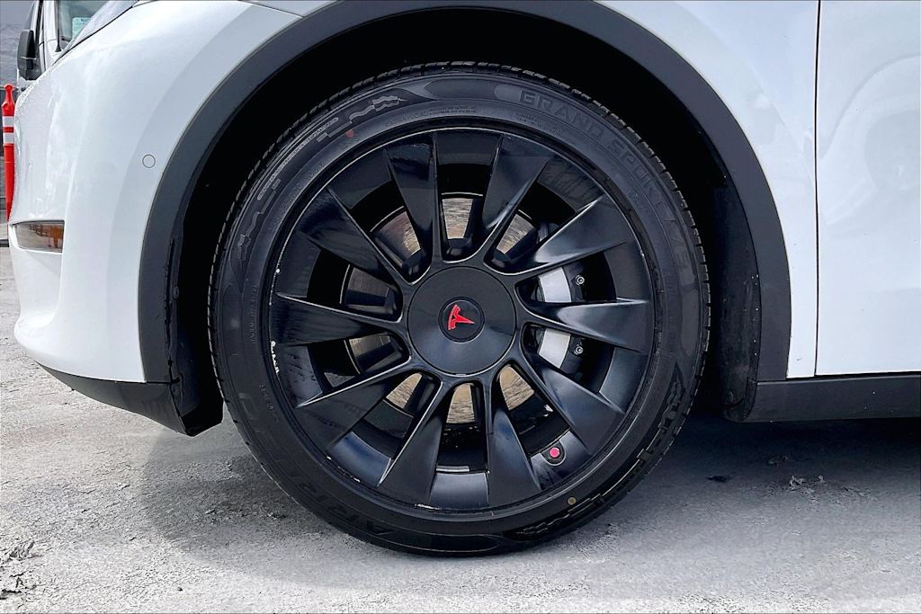 Thumbnail: 2021 Tesla Model Y - 8