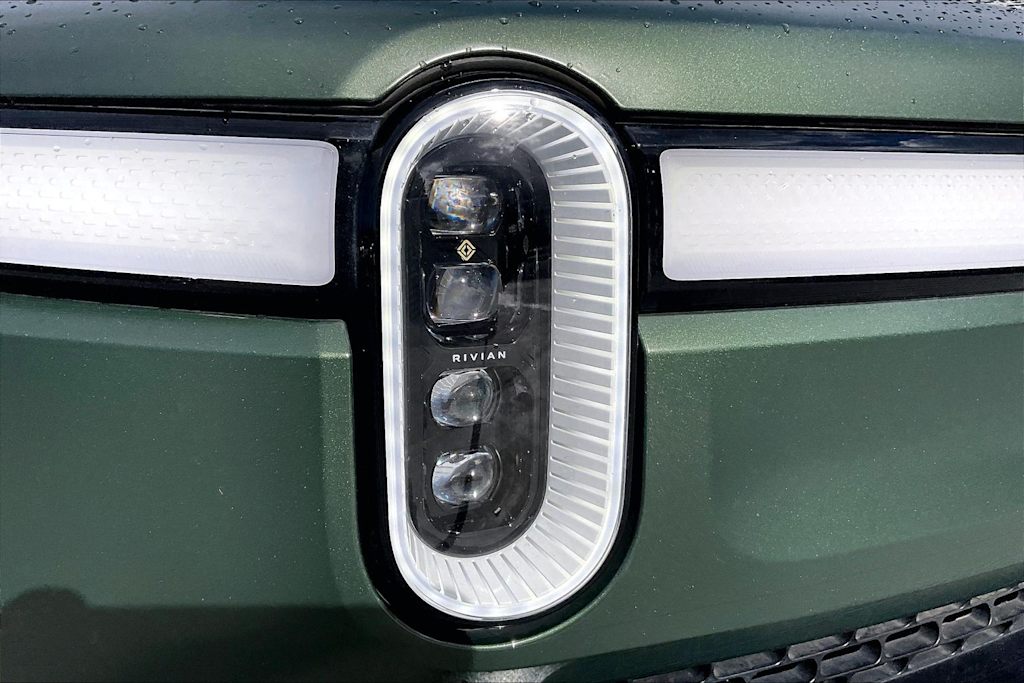 Thumbnail: 2024 Rivian R1T - 31