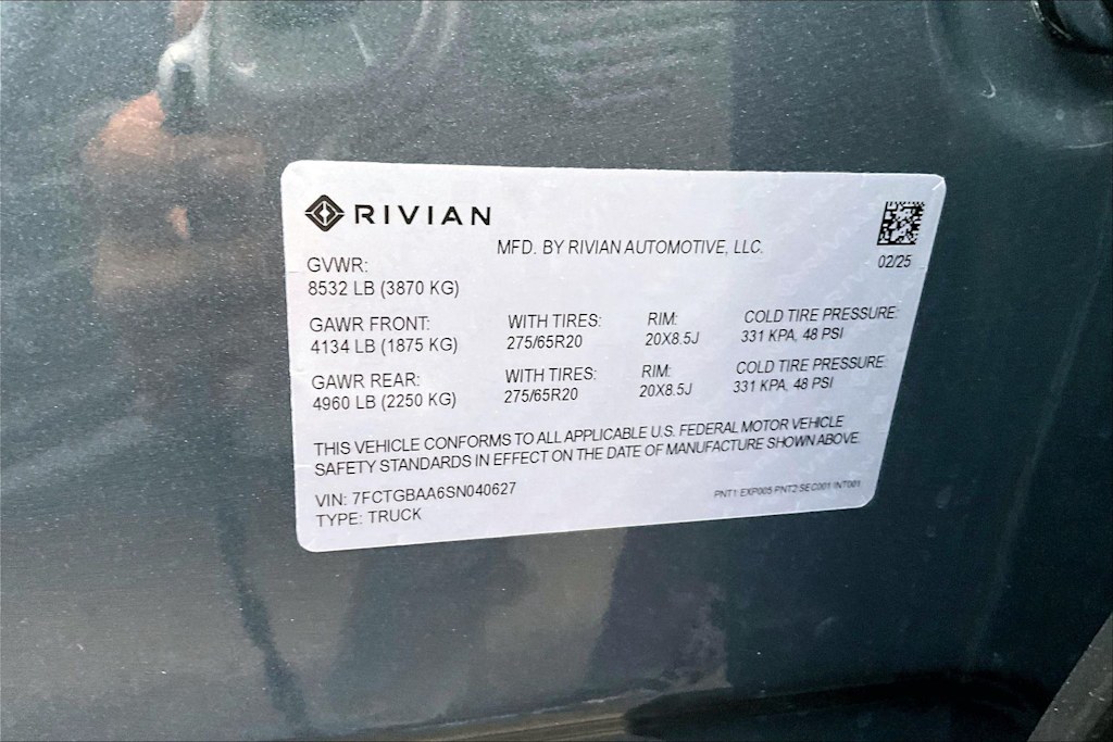 Thumbnail: 2025 Rivian R1T - 18