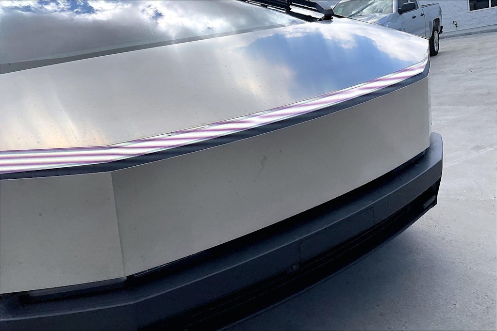 Thumbnail: 2024 Tesla Cybertruck - 33