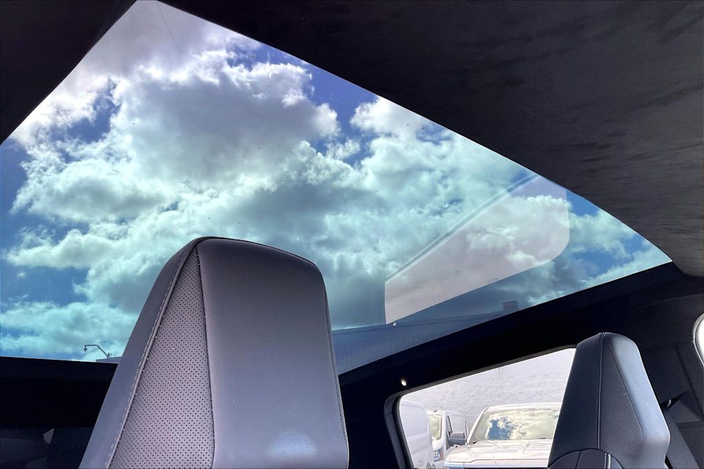 Thumbnail: 2024 Tesla Cybertruck - 31