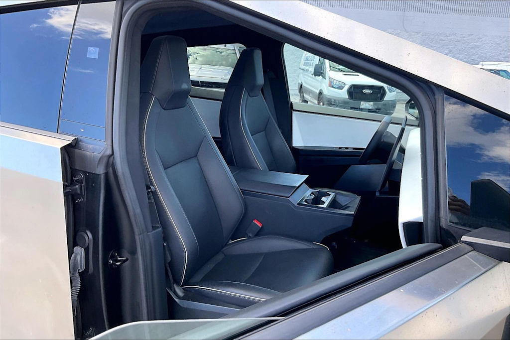 Thumbnail: 2024 Tesla Cybertruck - 11