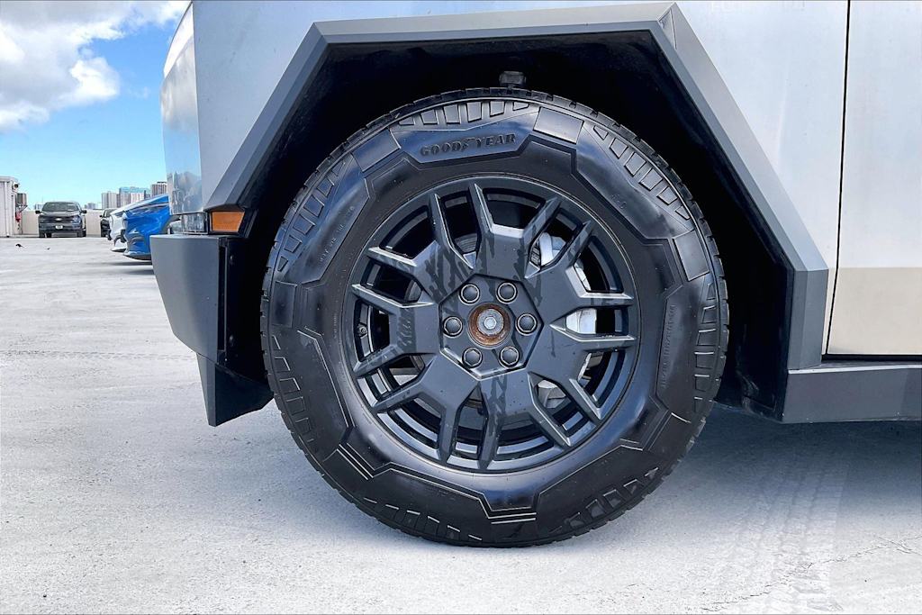 Thumbnail: 2024 Tesla Cybertruck - 8