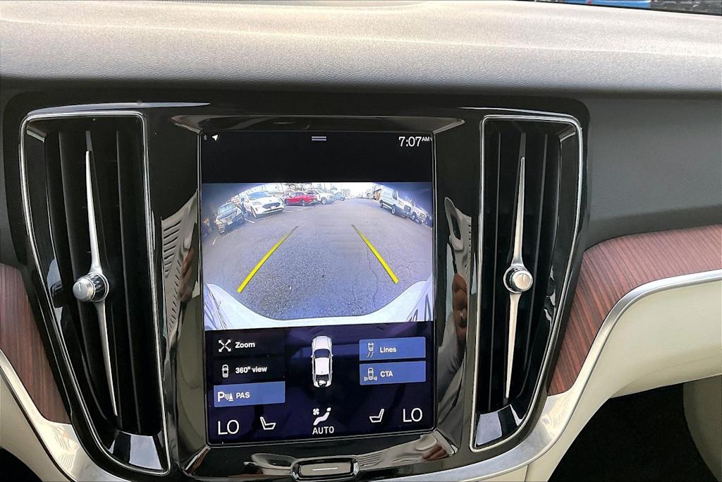 Thumbnail: 2021 Volvo S60 - 26