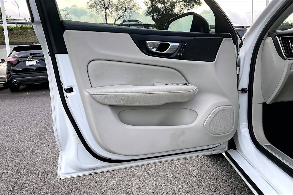 Thumbnail: 2021 Volvo S60 - 27