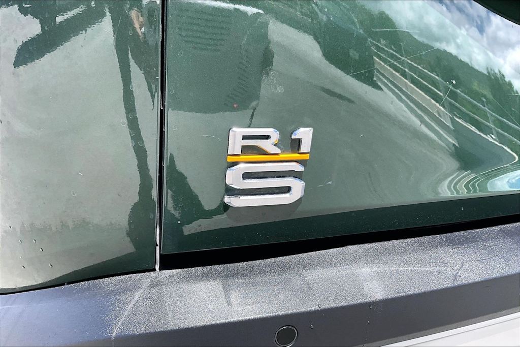 Thumbnail: 2023 Rivian R1S - 7