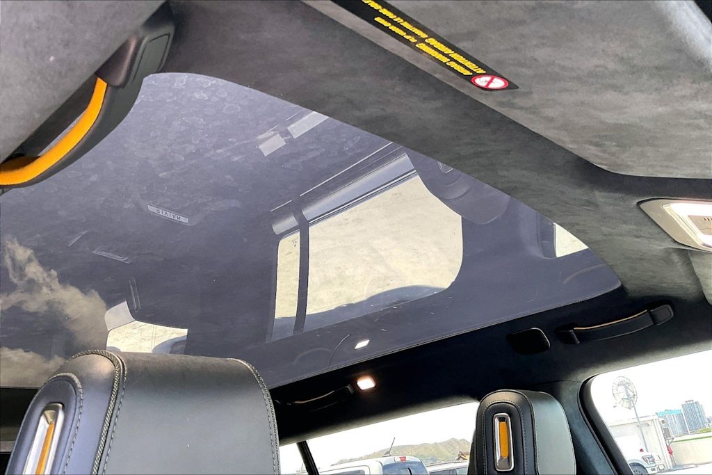 Thumbnail: 2023 Rivian R1S - 30