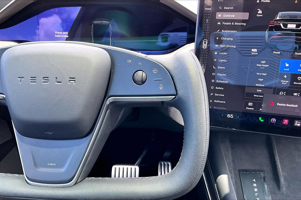 Thumbnail: 2023 Tesla Model X - 26