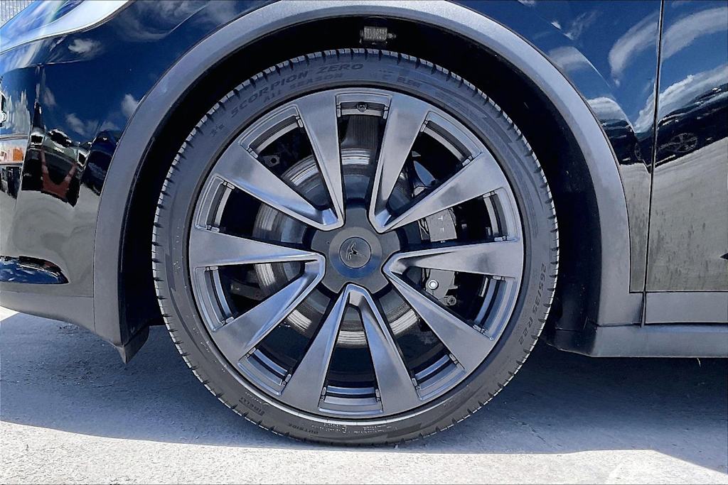 Thumbnail: 2023 Tesla Model X - 8