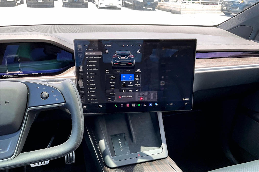 Thumbnail: 2023 Tesla Model X - 15