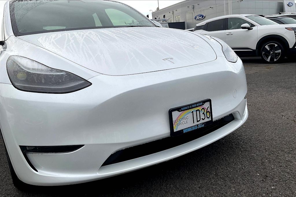Thumbnail: 2023 Tesla Model Y - 33