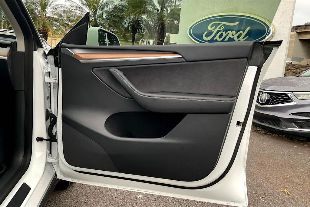 Thumbnail: 2023 Tesla Model Y - 28