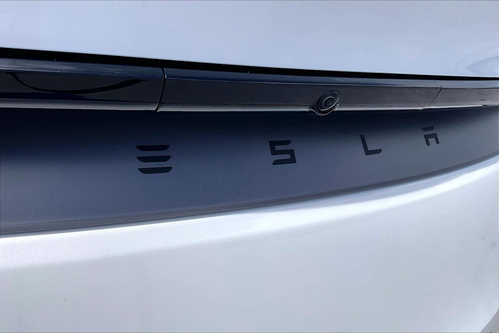 Thumbnail: 2026 Tesla Model Y - 5